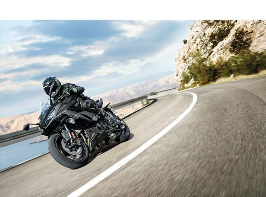 Мотоцикл Кавасаки BMW