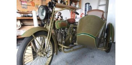 Уникальный кастом старинного мотоцикла Harley-Davidson сумели поставить на учет в Новой Зеландии