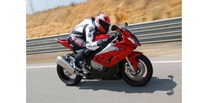 MOTORRIKA — официальный партнер BMW Motorrad. Программа гоночной поддержки — BMW RACING SUPPORT