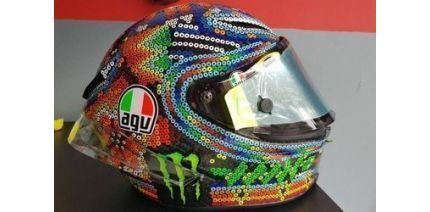 MotoGP: Валентино Росси отхватил шикарный шлем с мексиканскими мотивами от AGV для зимних тестов