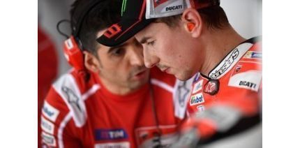 MotoGP: шеф команды Ducati рассказал о принципах команды заводской марки и ее гонщиков
