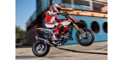 Универсальный байк DUCATI Hypermotard 939