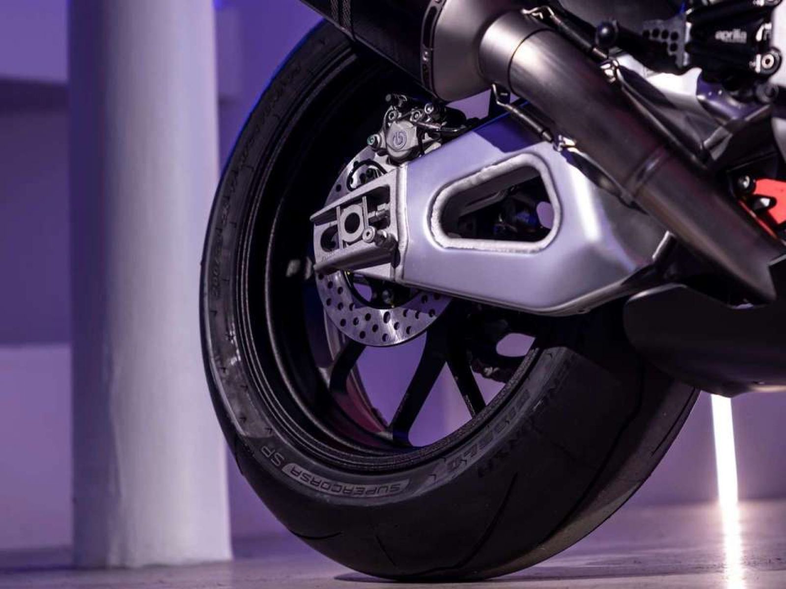 Мотоцикл APRILIA RSV 4 1000 Factory (Time Attack) 2023