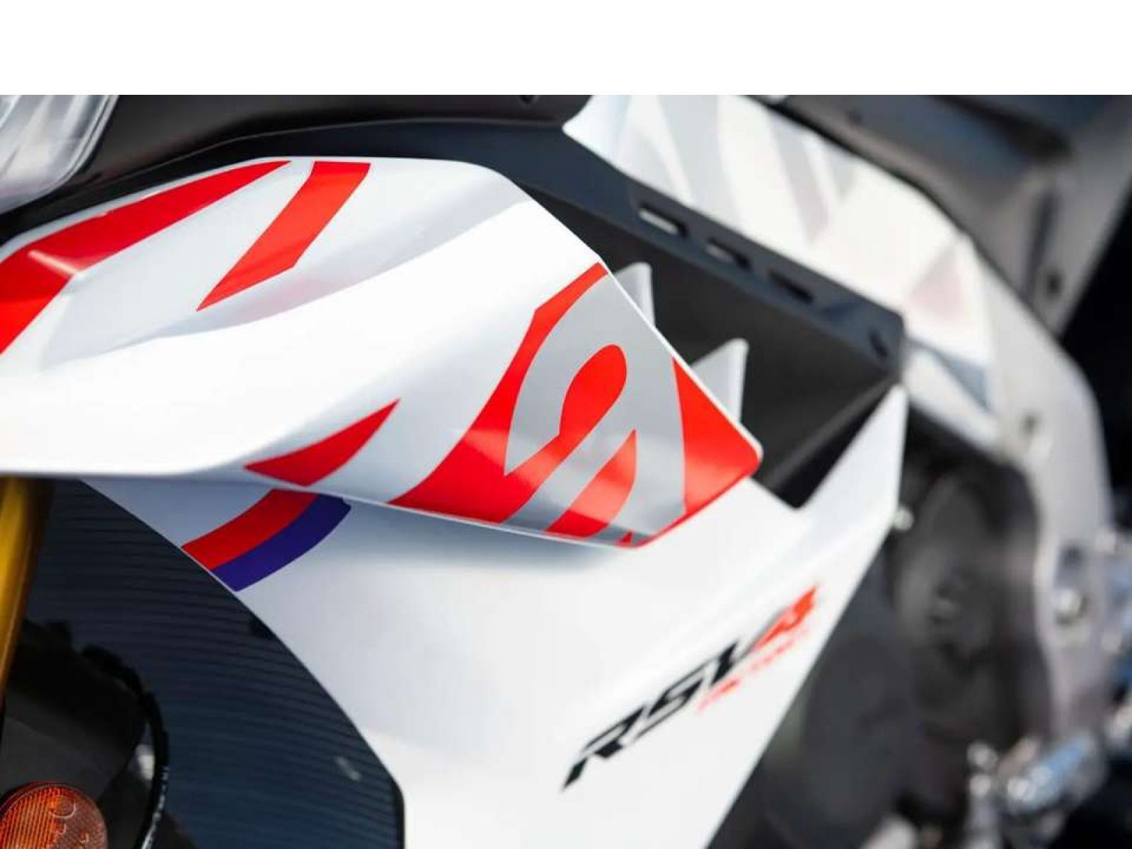 Мотоцикл APRILIA RSV 4 1000 Factory (White Speed) 2023