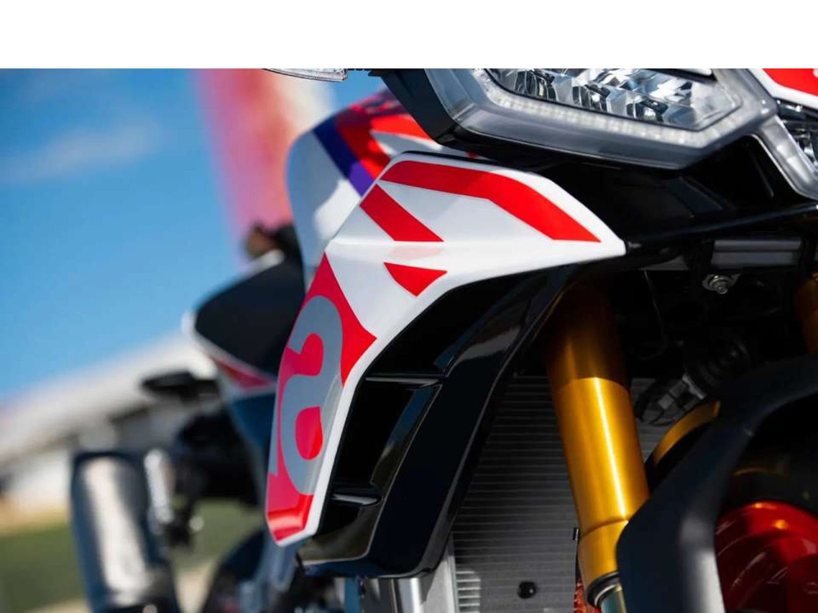 Мотоцикл APRILIA RSV 4 1000 Factory (White Speed) 2023