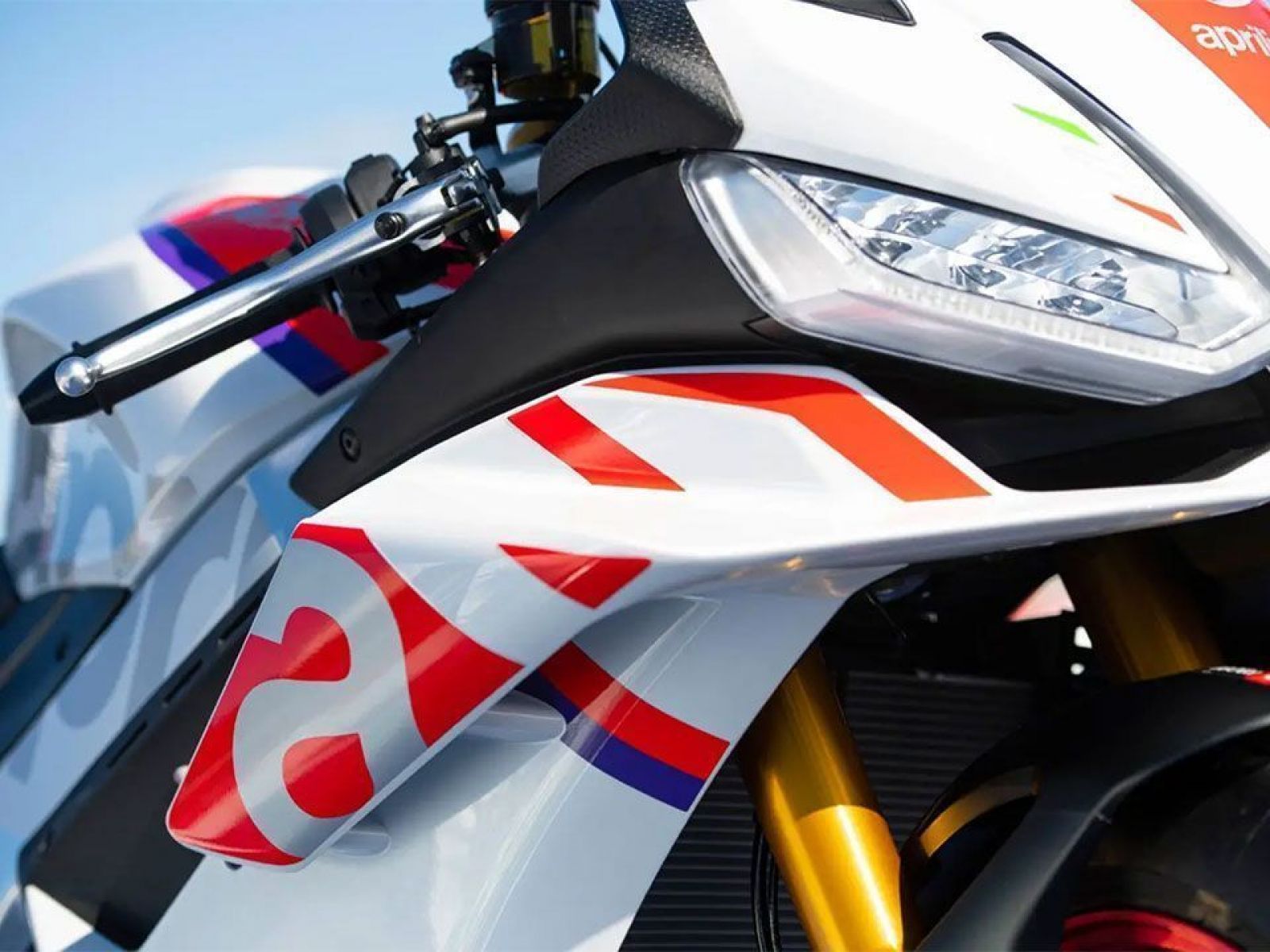 Мотоцикл APRILIA RSV 4 1000 Factory (White Speed) 2024