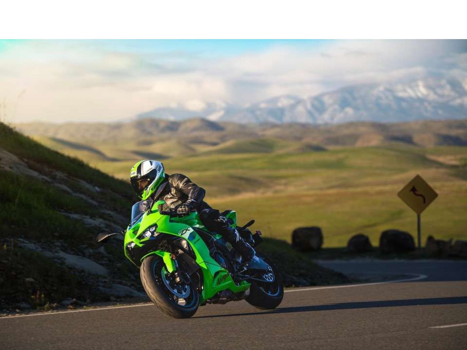 Мотоцикл KAWASAKI Ninja ZX-6R (Lime Green/Blue) 2026