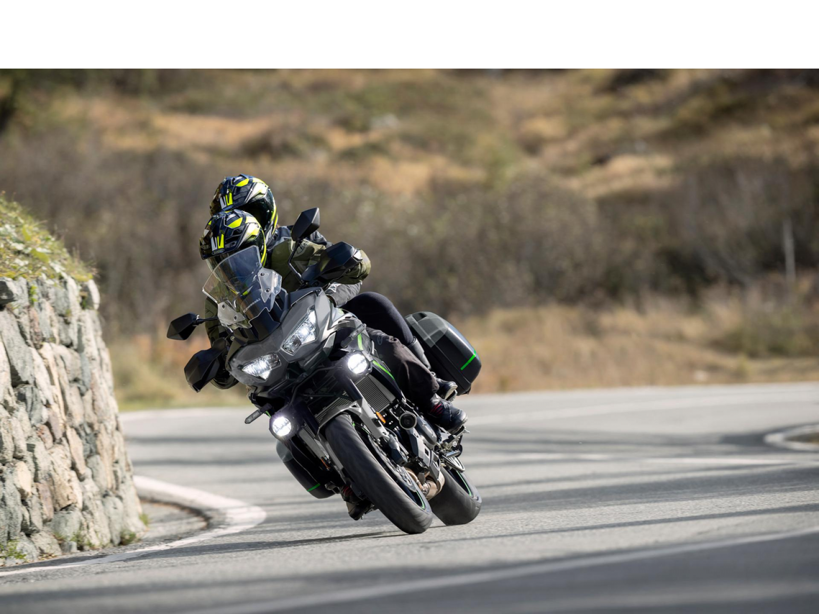 Мотоцикл KAWASAKI Versys 650 GY1/WT1 (Metallic Matte Graphenesteel Gray / Metallic Spark Black (GY1)) 2025