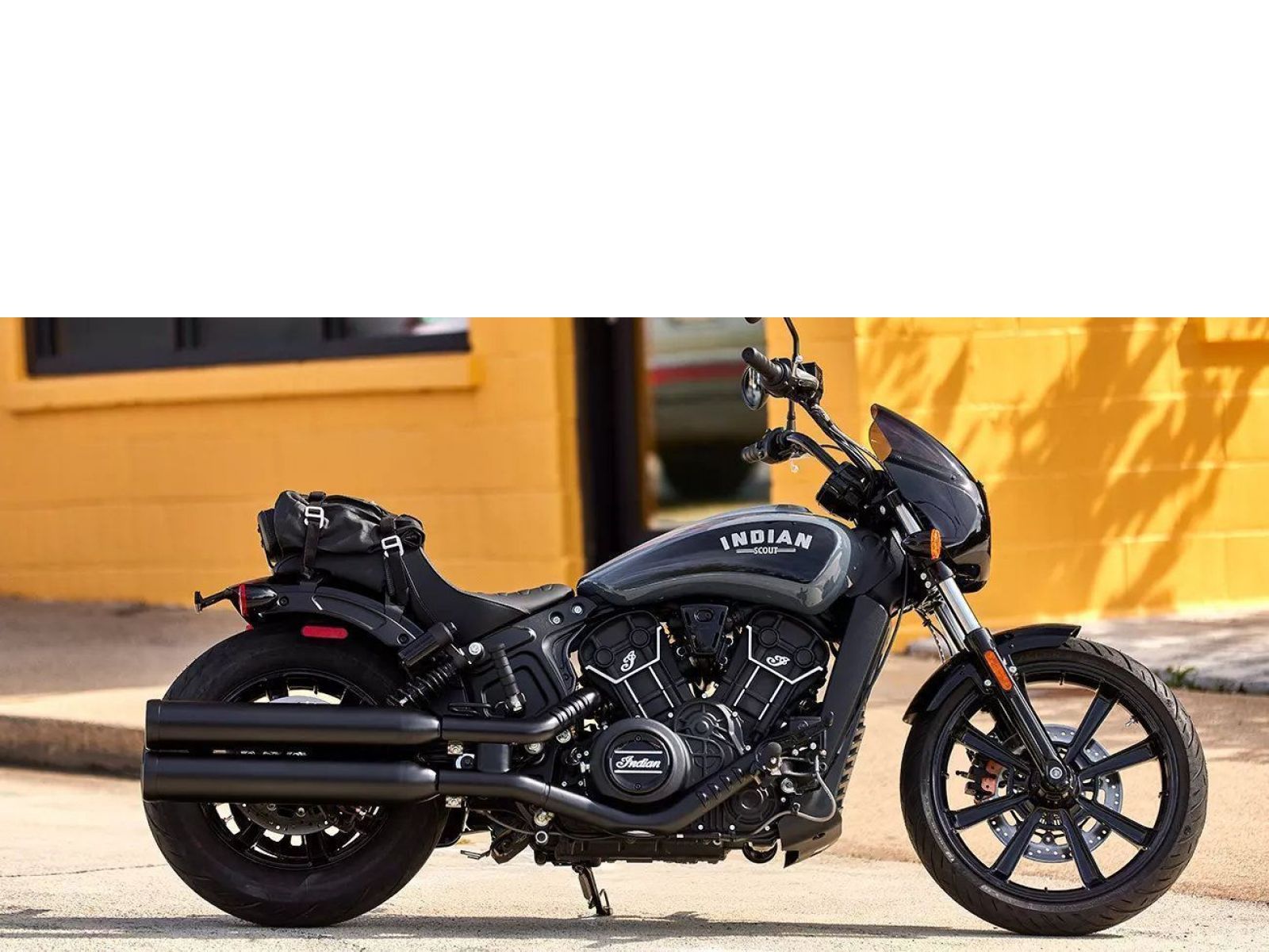 Мотоцикл Indian SCOUT ROGUE (Black Azure Crystal)