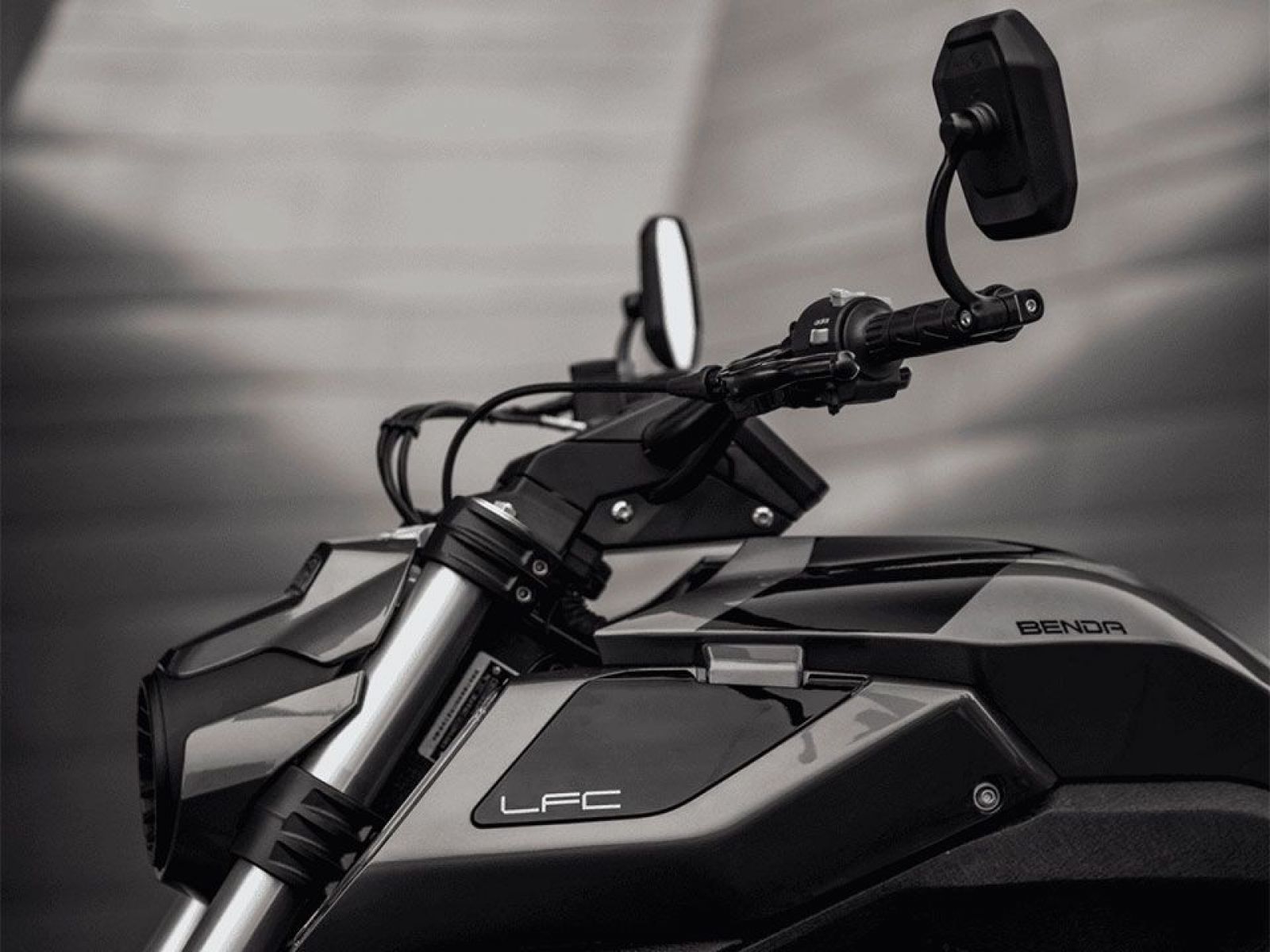 Круизер BENDA LFC 700 PRO (GREY) 2025