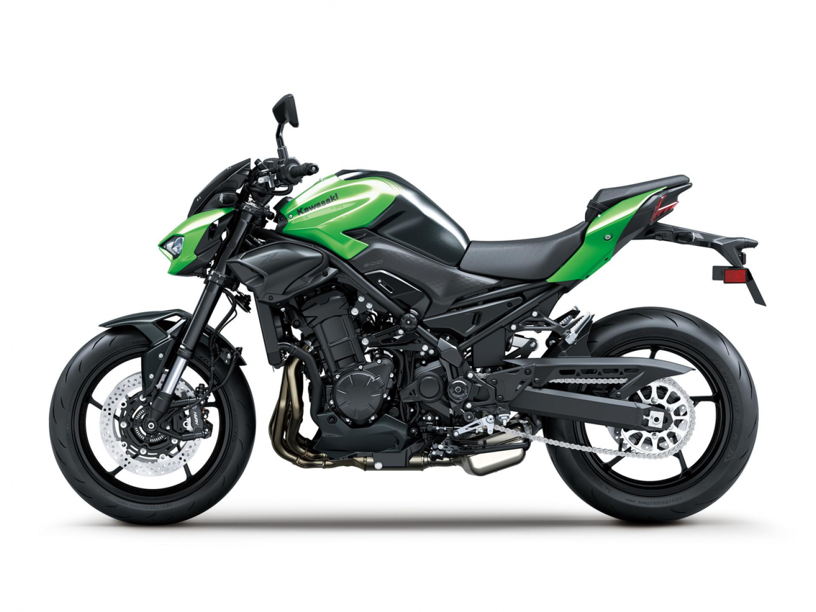 Мотоцикл KAWASAKI Z900 (Candy Lime Green / Metallic Carbon Gray) 2026