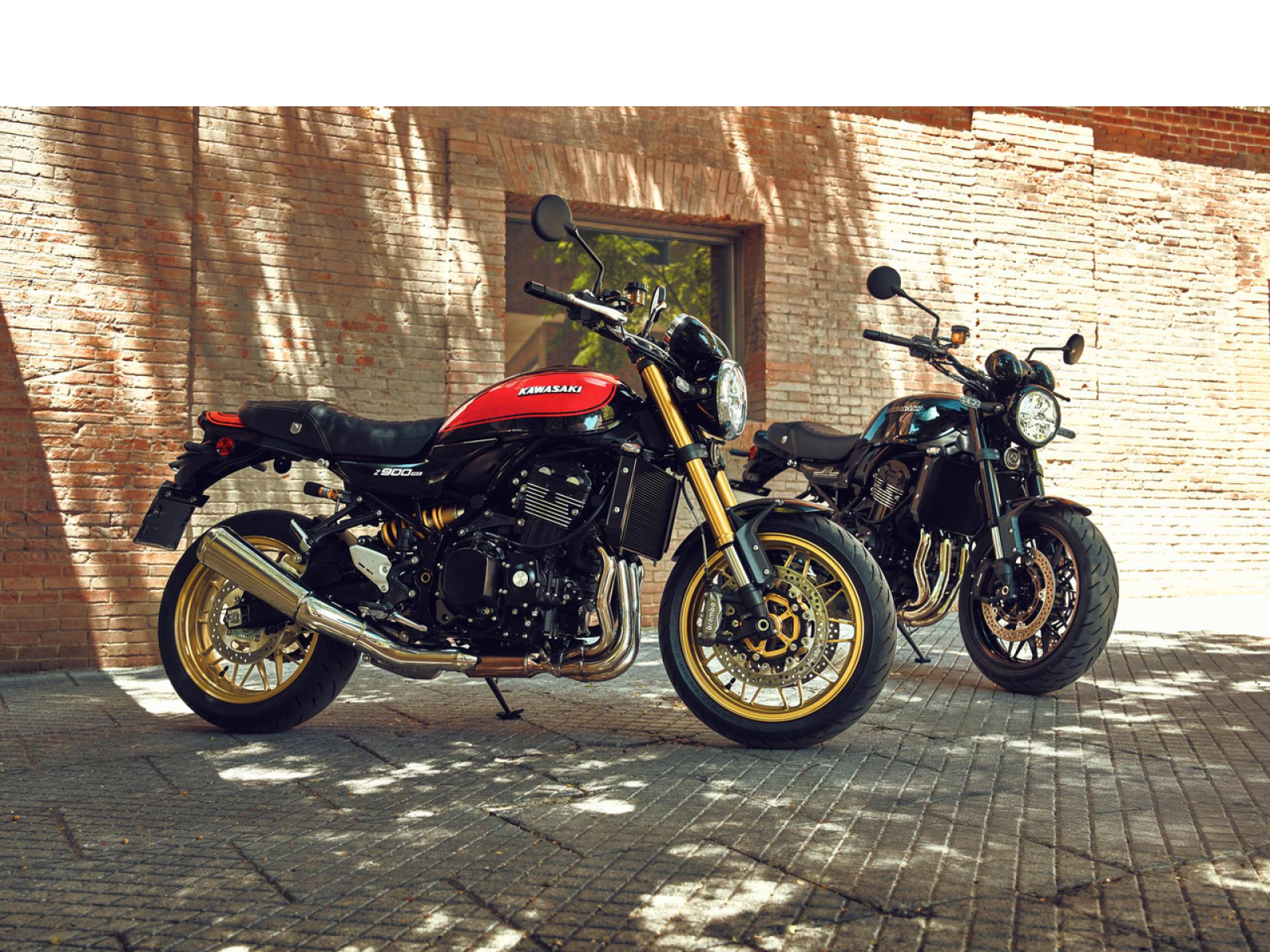 Мотоцикл KAWASAKI Z900 RS SE (Metallic Spark Black) 2026