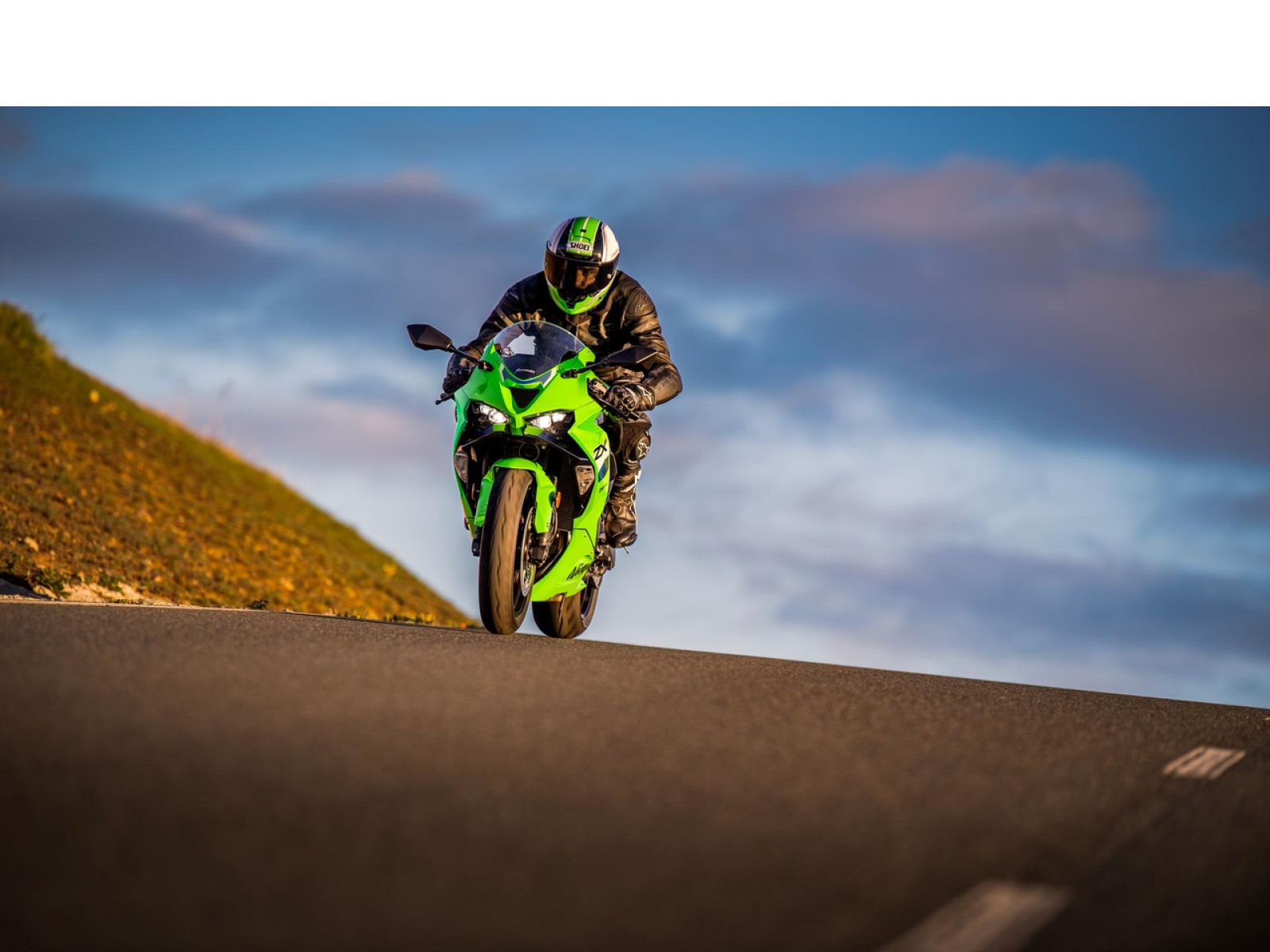 Мотоцикл KAWASAKI ZX-6R (Metallic Matte Graphenesteel Gray / Metallic Spark Black / Lime Green) 2026