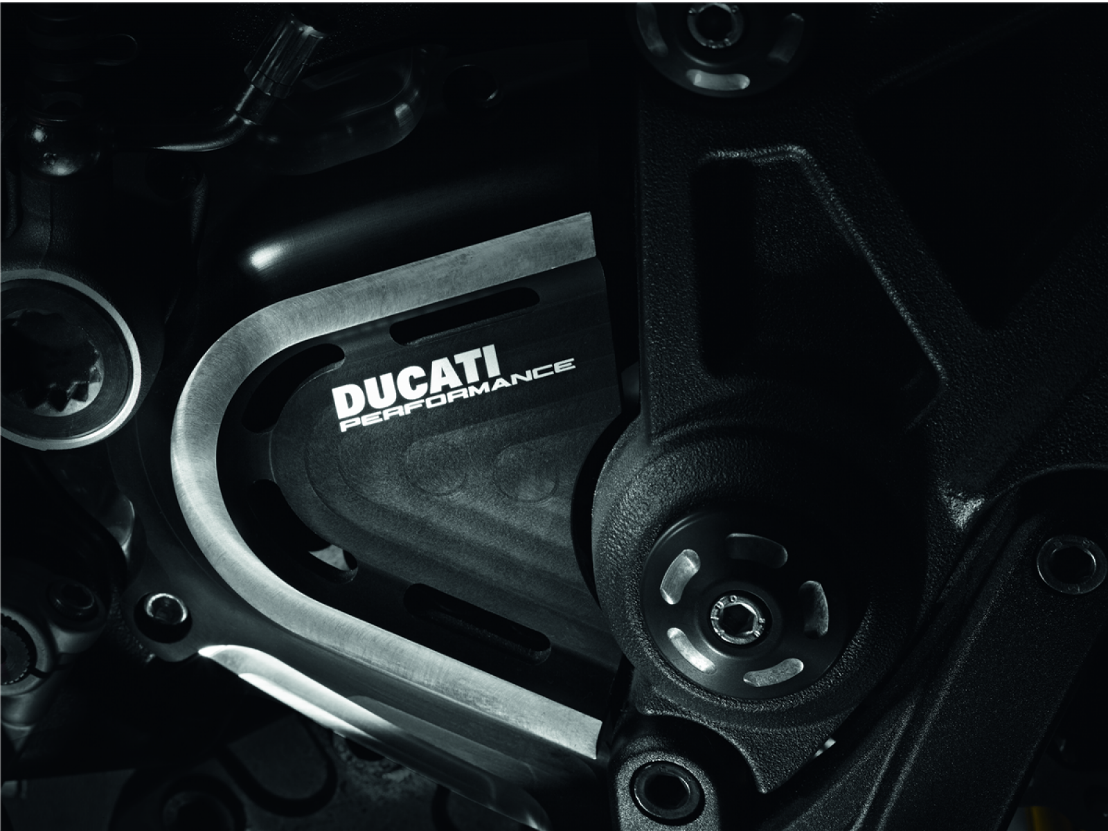 Защита звезды для Ducati Diavel 11-17
