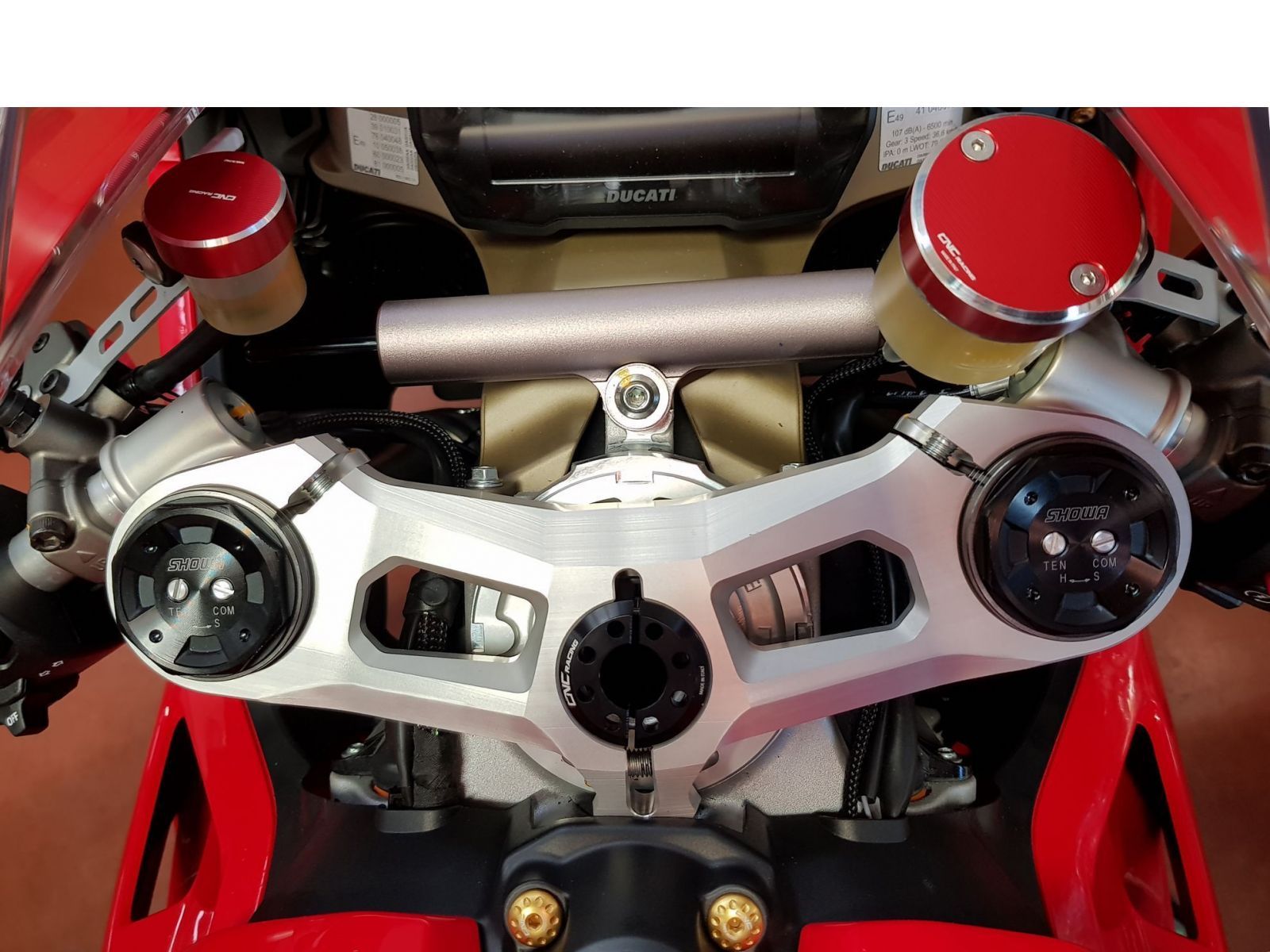 Гайка оси траверс CNC Racing, золотой