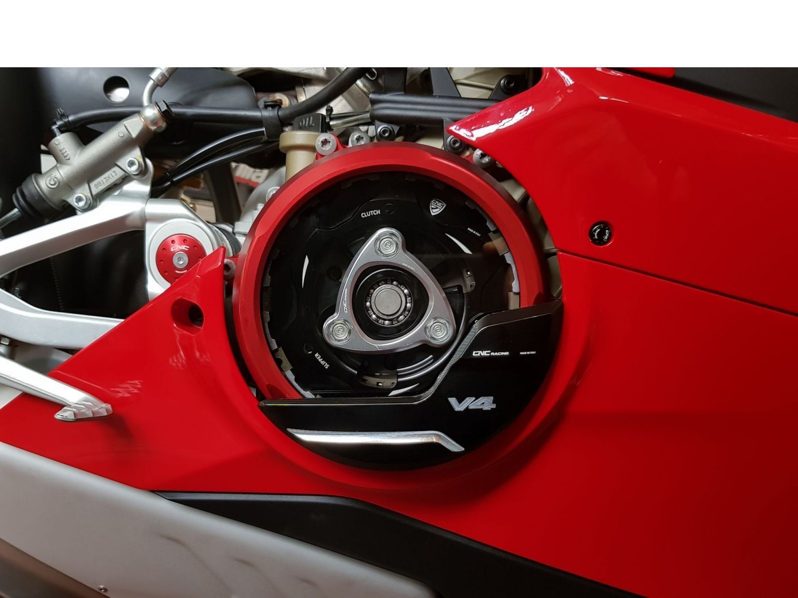 Защита крышки сцепления CNC Racing