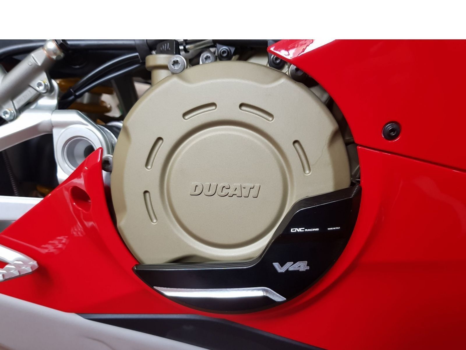 Защита крышки сцепления CNC Racing