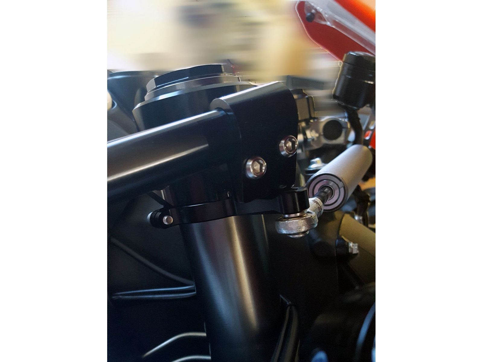 Кронштейн крепления рулевого демпфера для Ducati Panigale