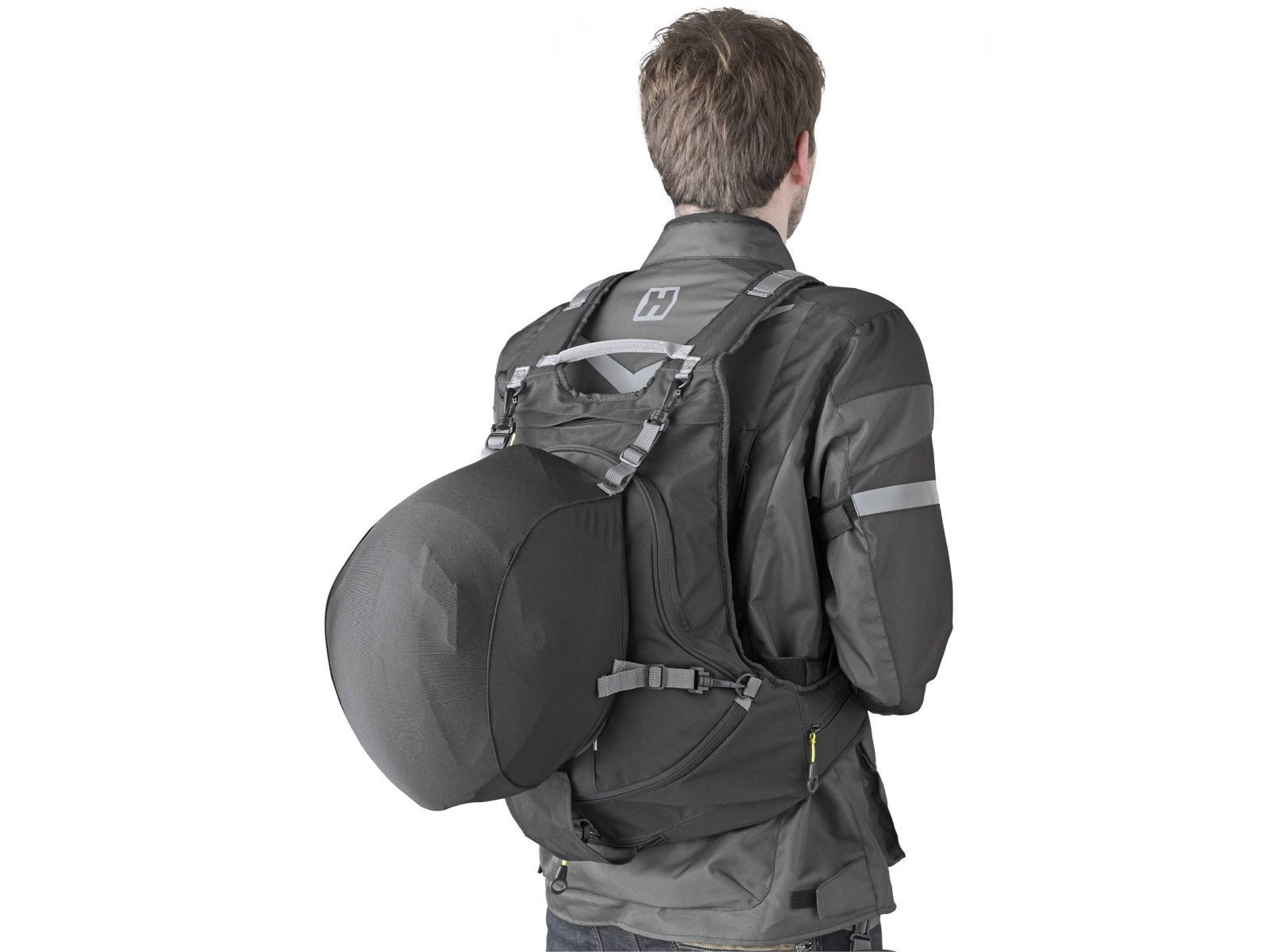 Рюкзак GIVI EA104B Black