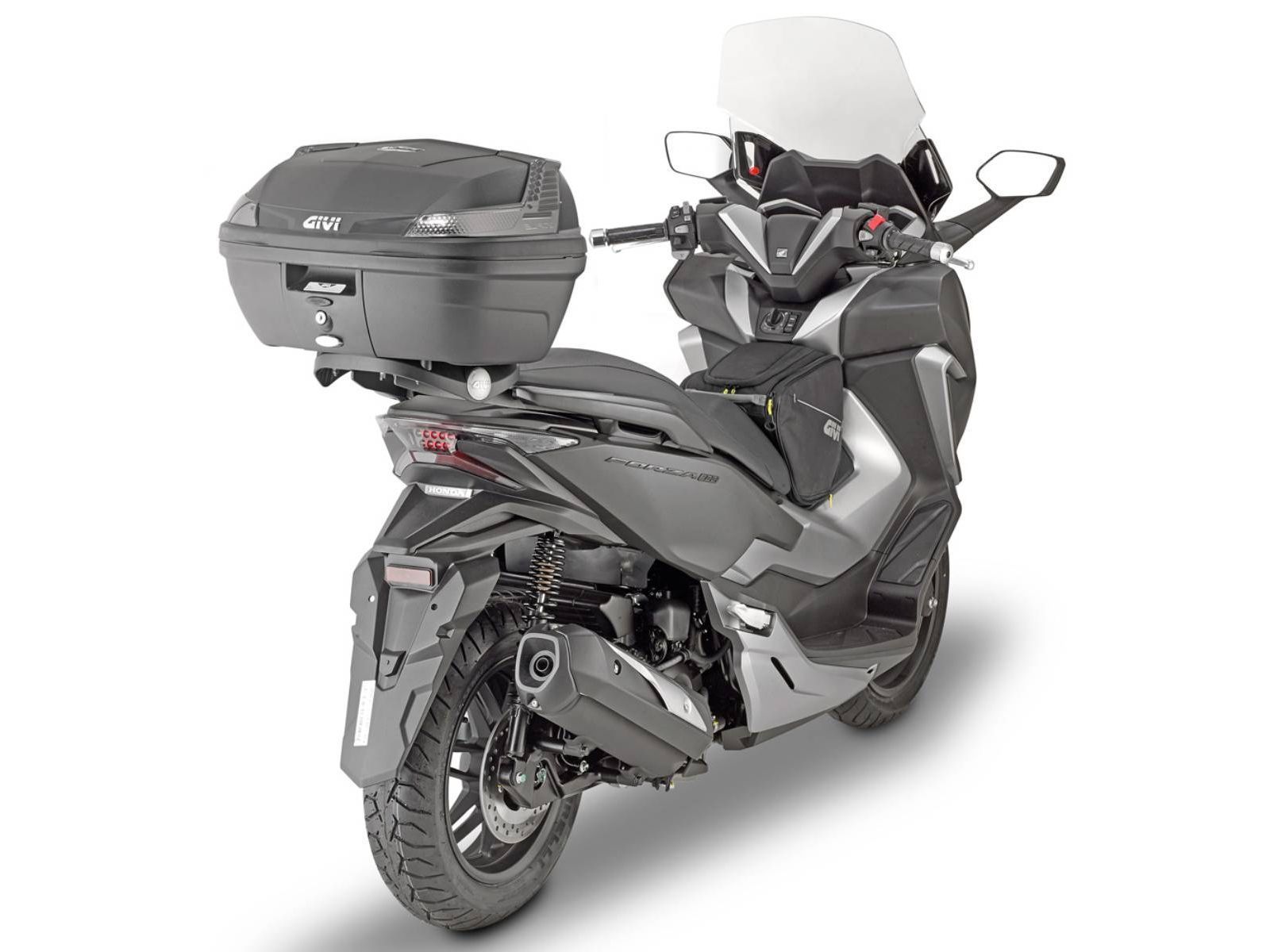 Сумка для скутеров и максискутеров GIVI EA105B 15л