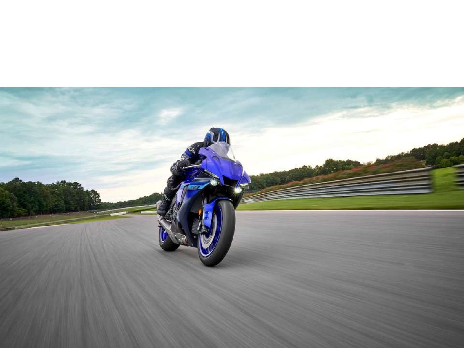 Мотоцикл YAMAHA R1 (Midnight Black) 2024