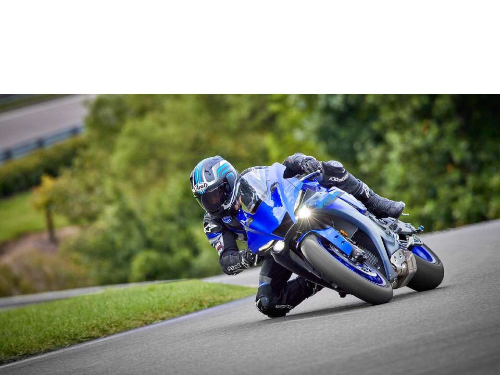 Мотоцикл YAMAHA R1 (Midnight Black) 2024