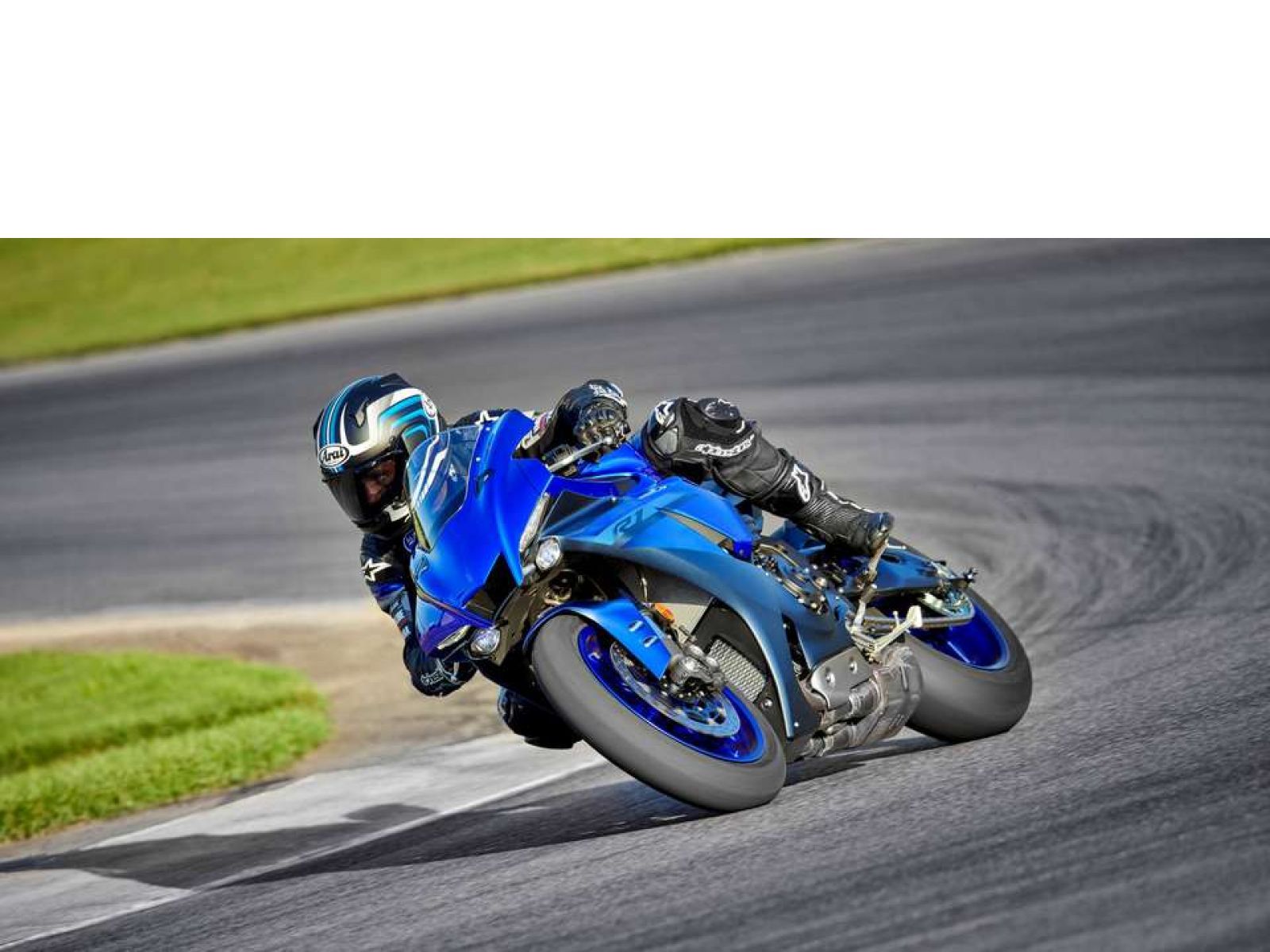 Мотоцикл YAMAHA R1 (Midnight Black) 2024