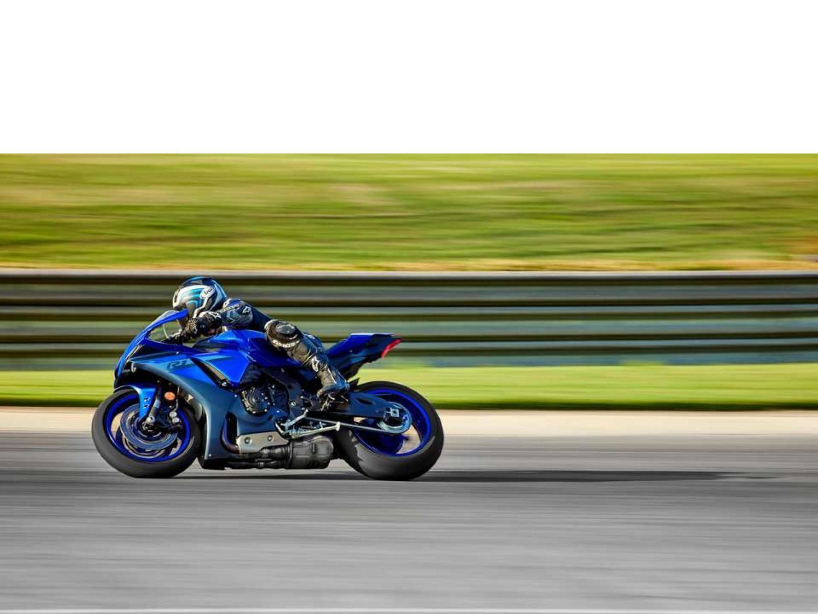 Мотоцикл YAMAHA R1 (Midnight Black) 2024