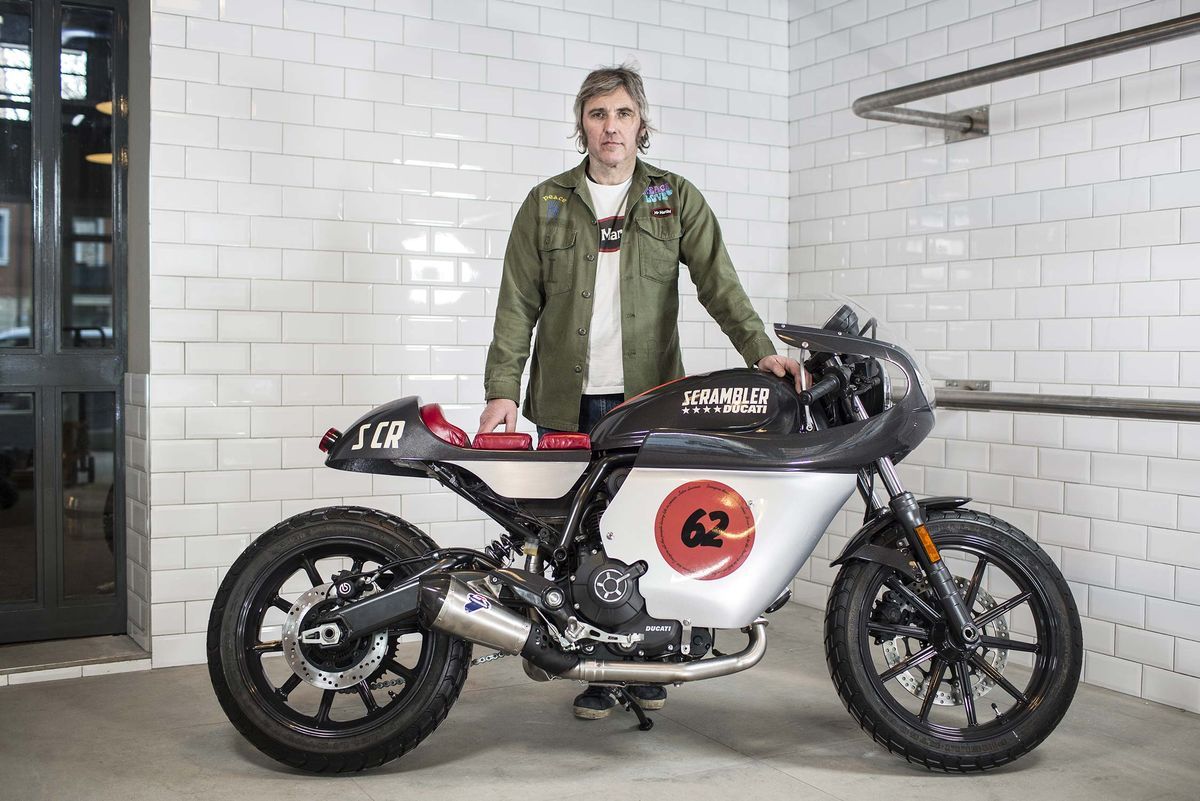 Ducati scrambler sixty2 store cafe racer