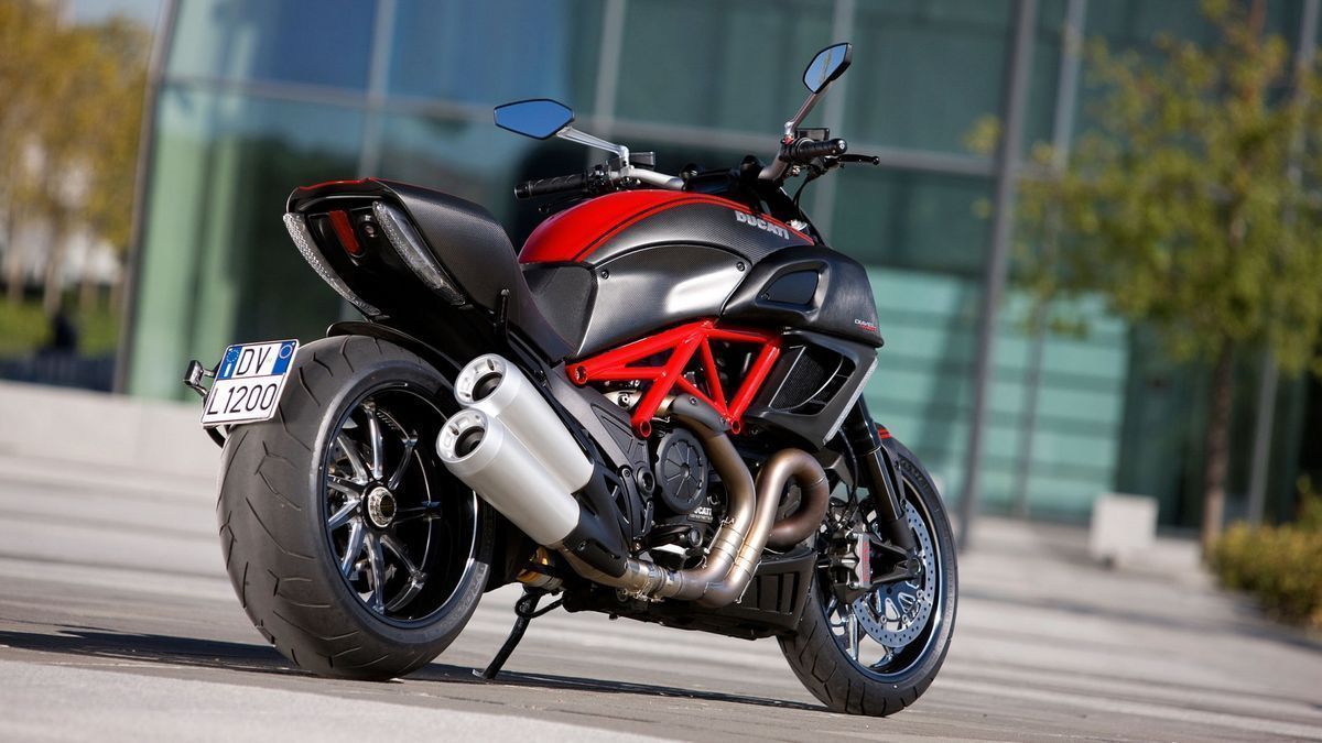 Ducati С… Diavel s