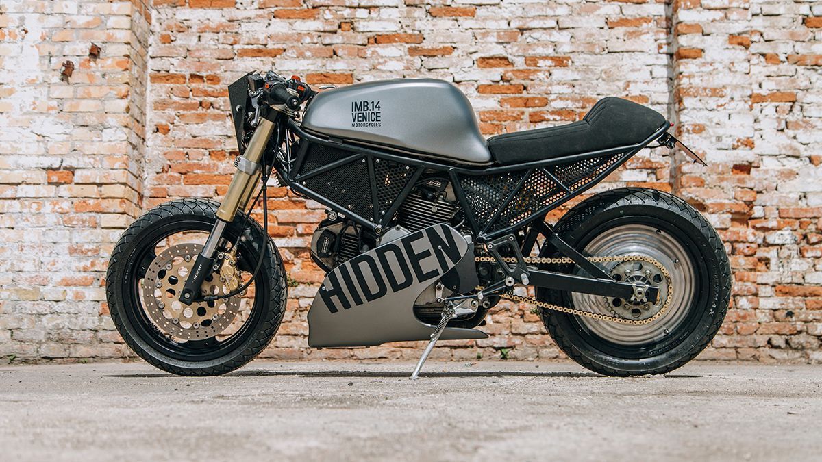 Ducati SS 750 Cafe Racer